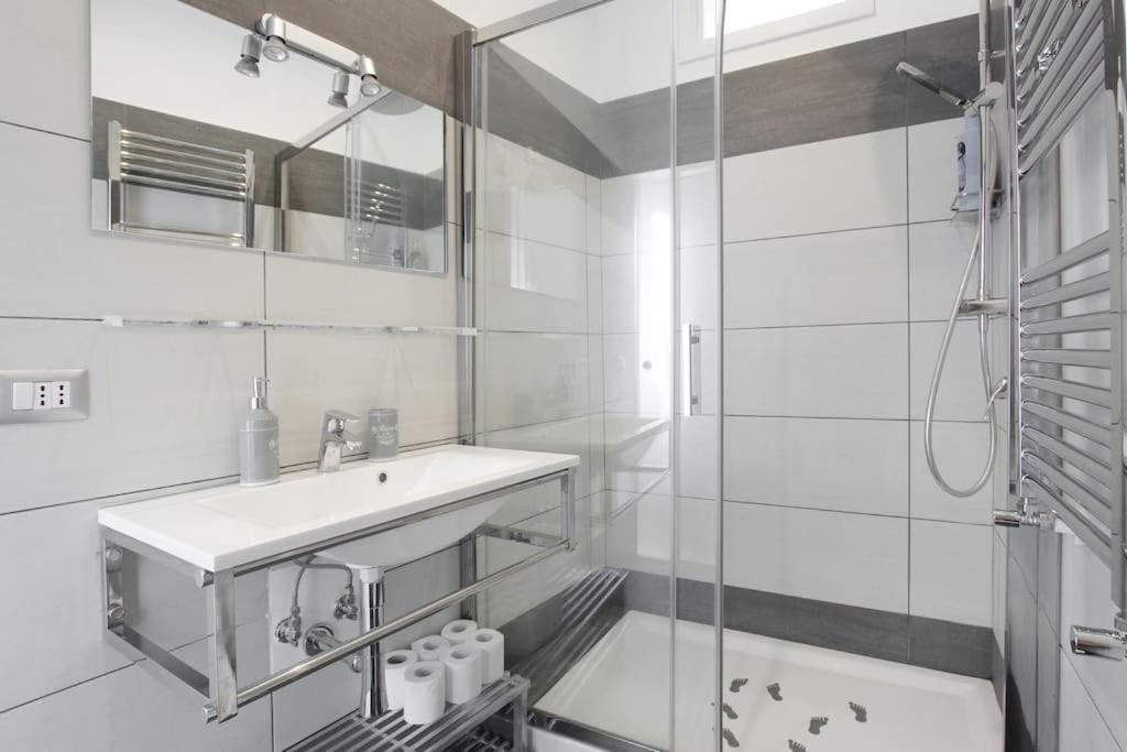 San Peter Apartment - Your Home In The Heart Of Рим Экстерьер фото